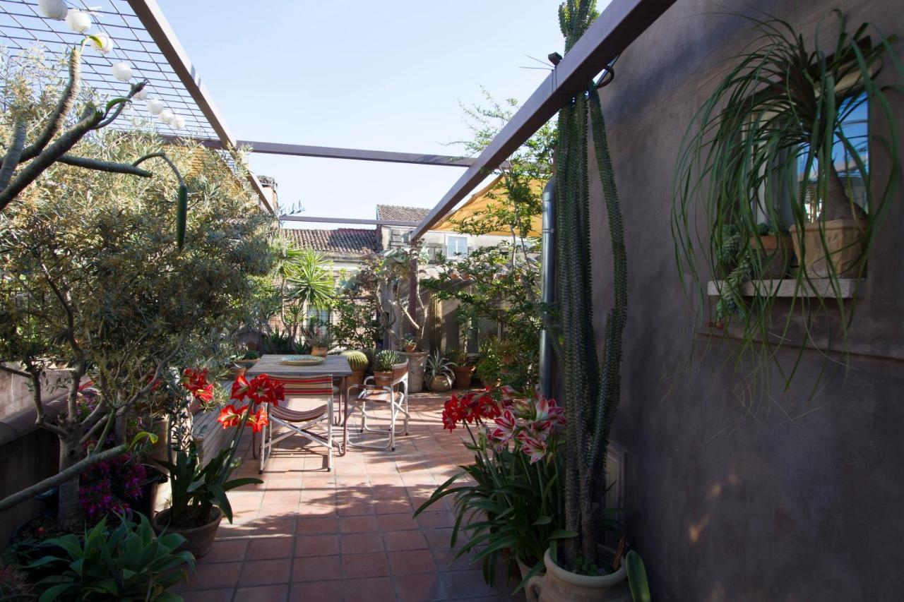 Tre Vie Apartment Con Terrazzo Giardino Pensile Катания Экстерьер фото